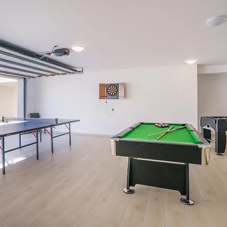 Dino With Ocean View Villa *