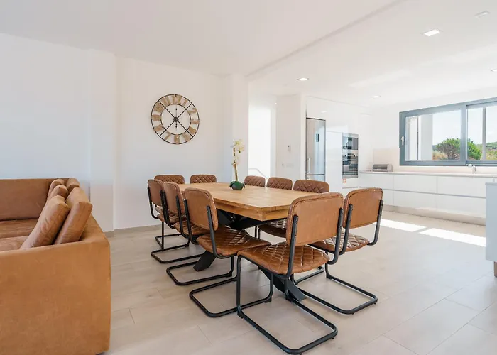 Villa Dino With Ocean View